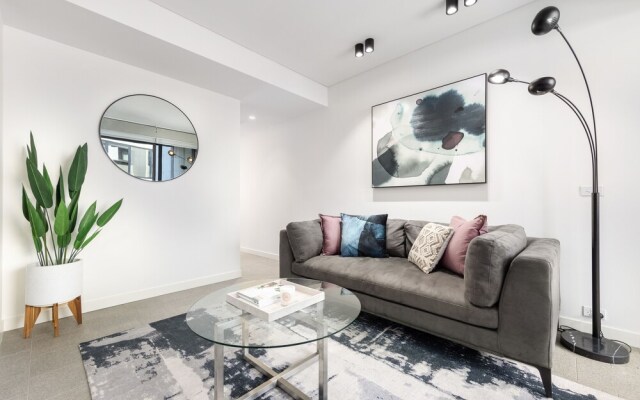 The Surry Apartments by Urban Rest