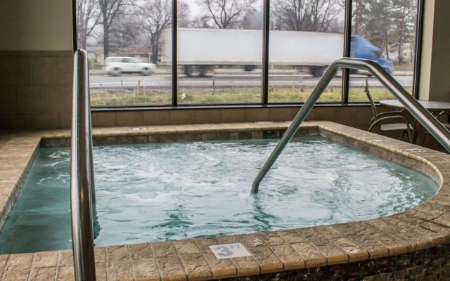 Comfort Inn & Suites