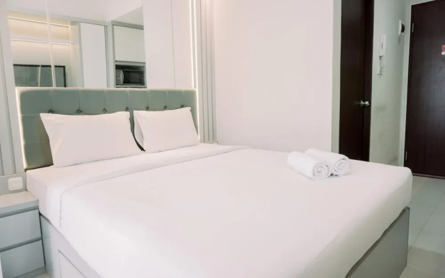 Restful And Well Furnished Studio Transpark Bintaro Apartment
