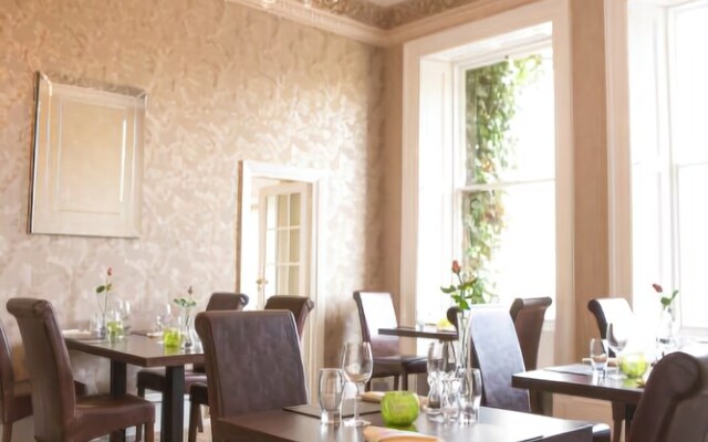 Westlakes Hotel and Restaurant