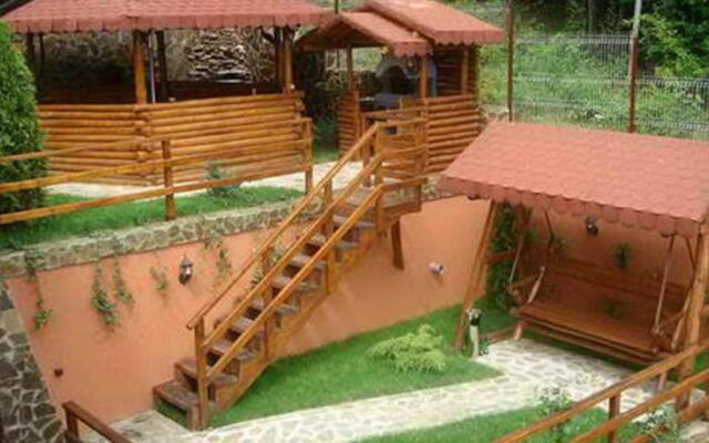 Partyhouse