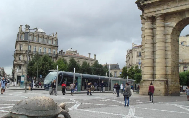 Appartement T1 Place De La Victoire