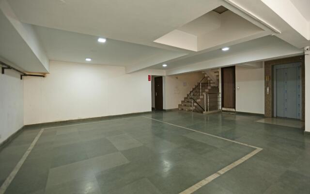 Capital O 8481 Le Tara Residency