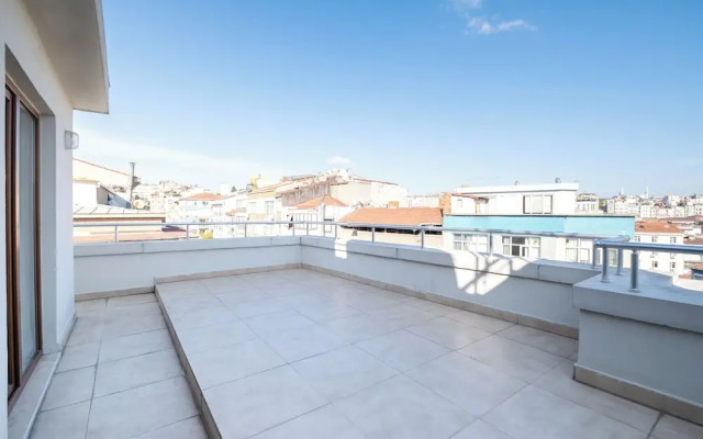 Lavin Hotel & Suites