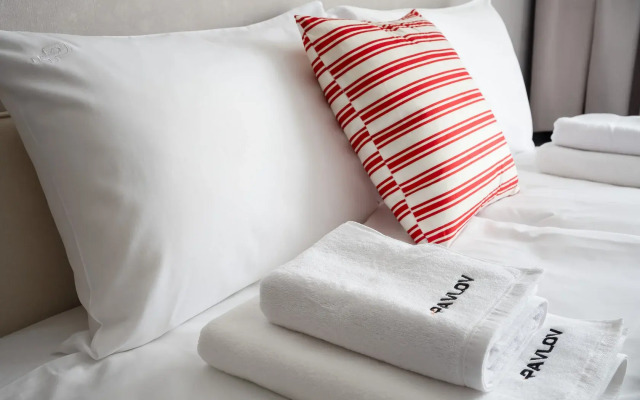 Pavlov на Аллее Смелых 13