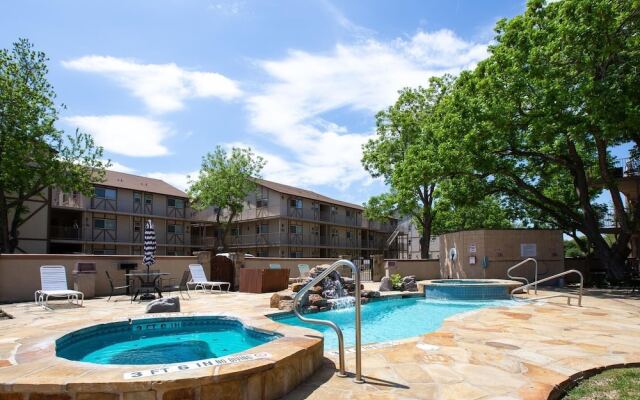 Ww D101 2 Bedroom Condo