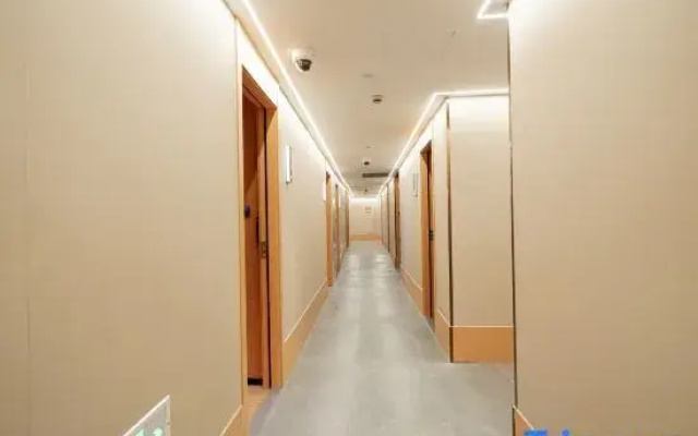 Homeinn Pebble Hotel (Shanghai Xintiandi Lujiabang Road Subway Station)
