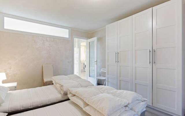 Bright Holiday Home in Tremosine With Swimming Pool