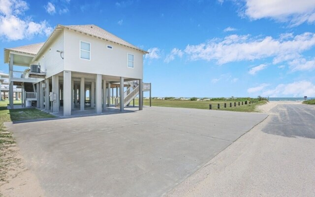 Sandy Orchid Lodge by RedAwning