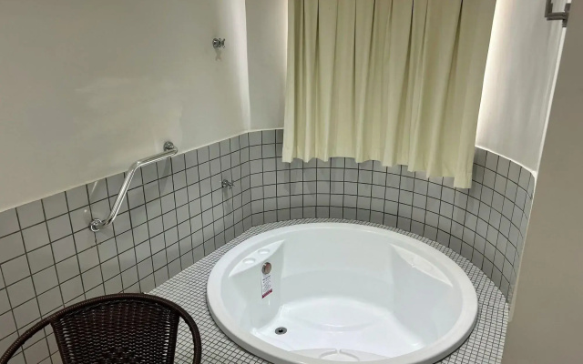 Hot Springs Ágape