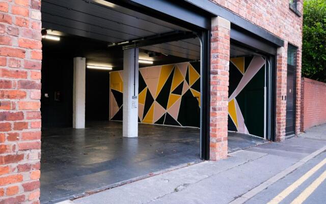 The Eden Warehouse - Green Apartment, sleeps 5