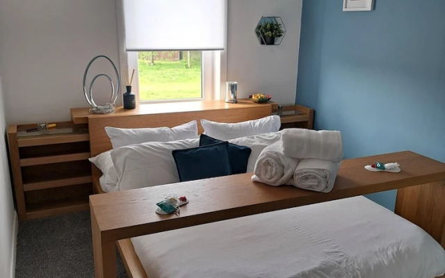 Charming 1-bed Apartment in Troon