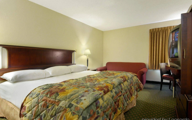 Red Roof Inn Lancaster