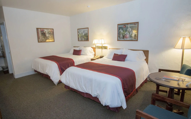 Chalet Motel Mequon