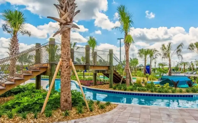 Urban Elegance - Modern Retreat