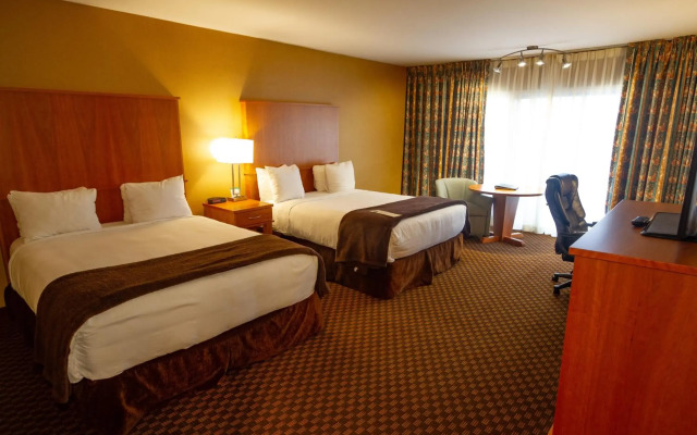 Mirabeau Park Hotel & Convention Center