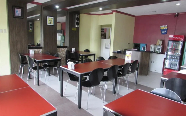 Oyster Plaza Hotel