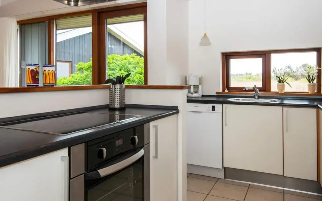 6 Person Holiday Home in Ulfborg