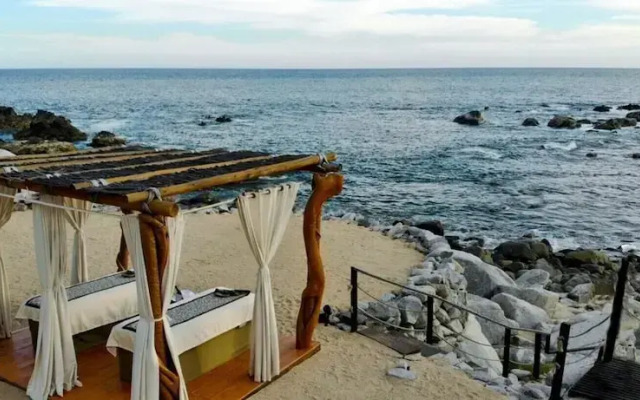 4BD Oceanfront Unit Vista Encantada Cabo