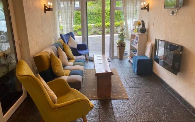 Hazelbrook Self Catering - Maximum 6 Persons