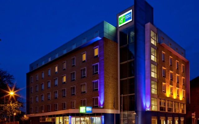 Holiday Inn Express London - Earl's Court, an IHG Hotel