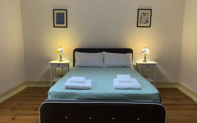 Old Town House in Figueira da Foz Near Beach