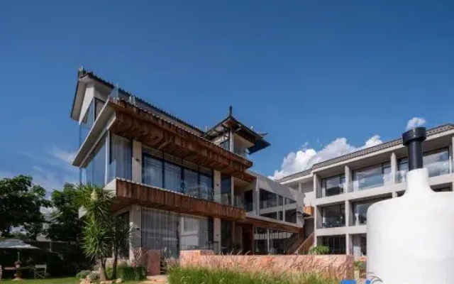 Mu Yun Ting Feng・360° Sea View, Cangshan Sunset Cloud Breeze Resort (Dali Erhai Store)