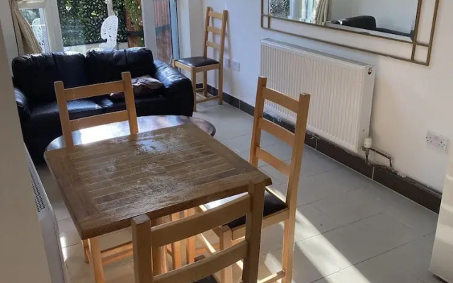 2 En-suite Bedrooms Flat in Kidlington ,oxford