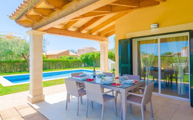 Voltora in Campos With 3 Bedrooms and 3 Bathrooms