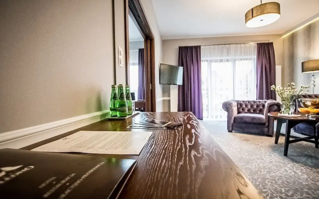 Hotel Poledno