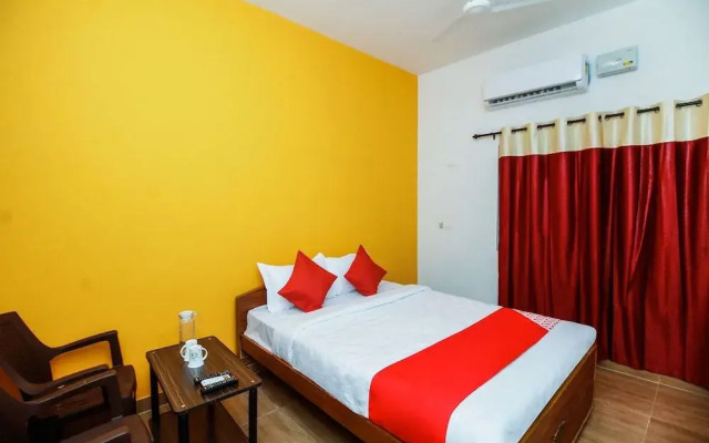 Oyo 37217 Hotel Cresant Park