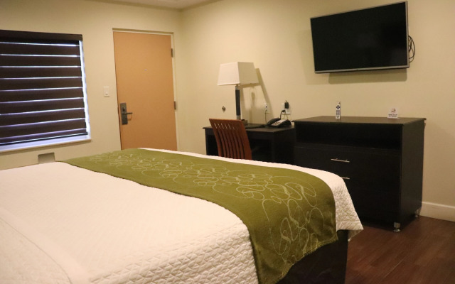 Curtis Inn & Suites