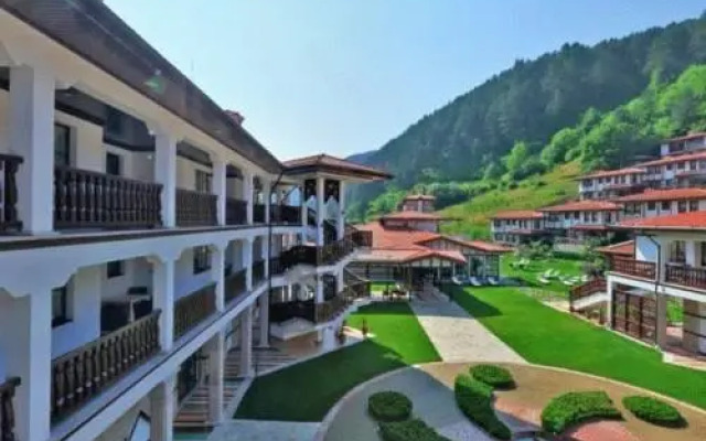 Hotel Complex Ismena