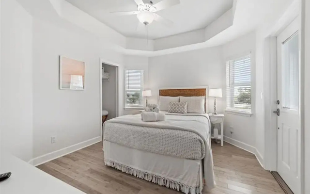 Beachfront 5BR Home With Ocean Views