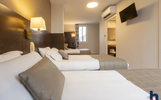 Hôtel Croix des Bretons Lourdes Pyrénées