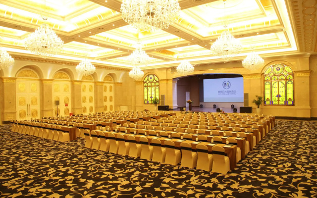 Clarion Hotel