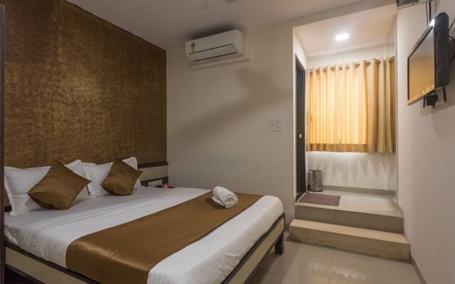 OYO 7892 Hotel Minerva Residency