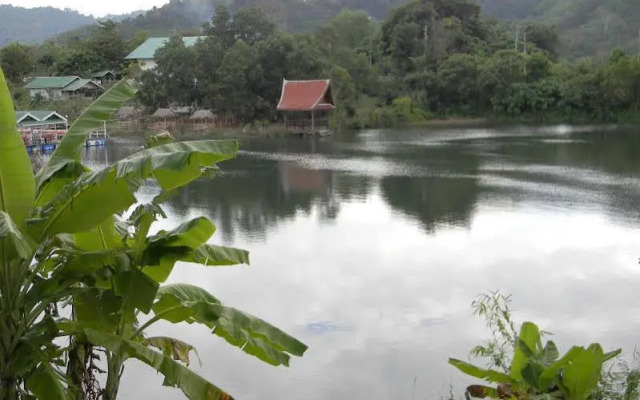 Kruvit Resort