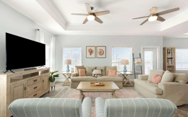 Ocean Views Optional Golf Cart Sleeps 14