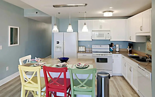 Laketown Wharf #1309 - Hongs Hide-away