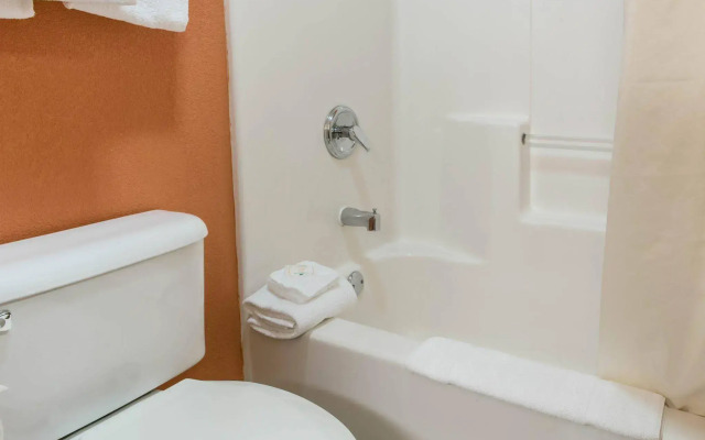 Quality Inn Ashland East