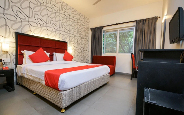 Mookkannoor Tourist Home by OYO Rooms