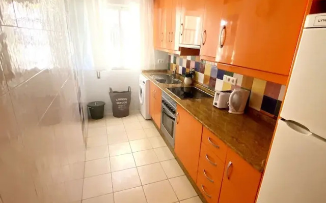 3 Bed room flat with Sea & Mountain View