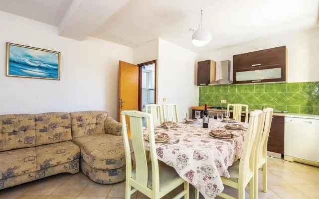 Nice Home in Supetarska Draga With Wifi and 3 Bedrooms
