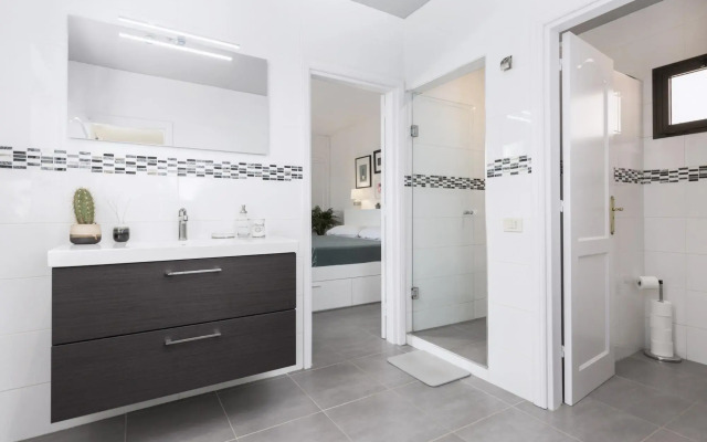 Home2Book Casa Hinode