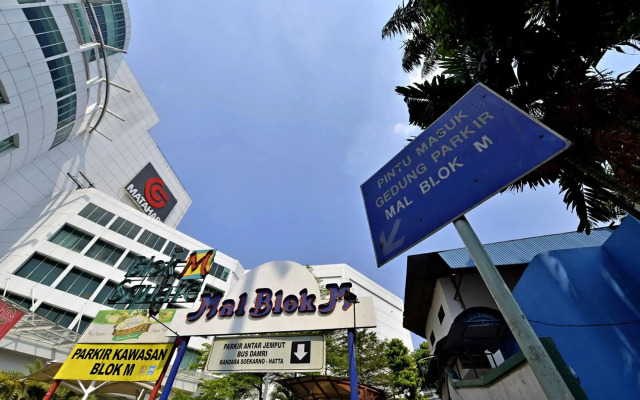Whiz Hotel Falatehan Jakarta