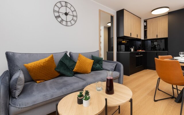 Okrzei Apartment Gdynia by Renters