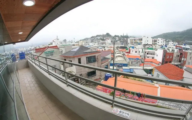 Tongyeong Sarang Hostel