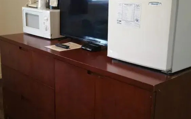 Ontario Inn