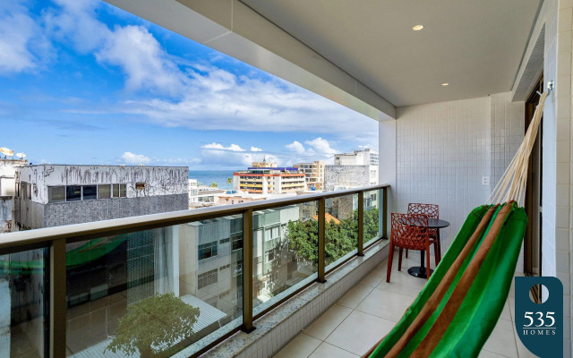 Apartamento no Condomínio Barra 535